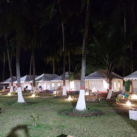 Blue Coast Beach Resort Alībāg Exterior foto