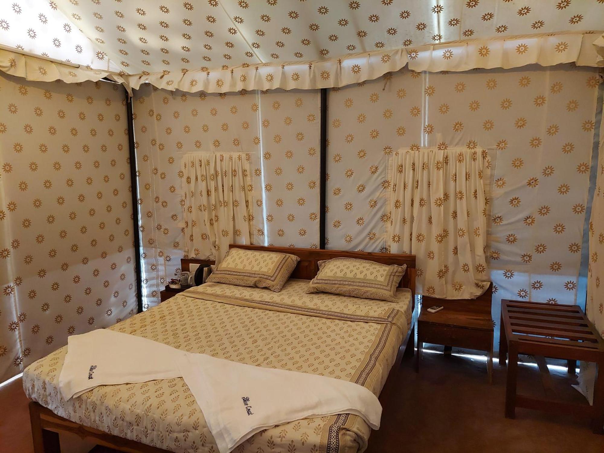Blue Coast Beach Resort Alībāg Quarto foto